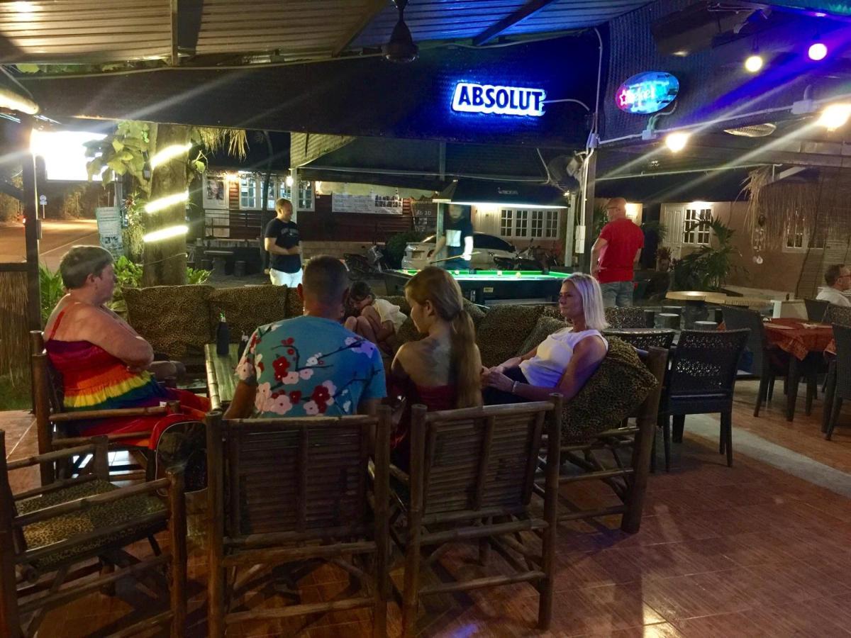 Harry'S Beach Club Бан-Пе Экстерьер фото